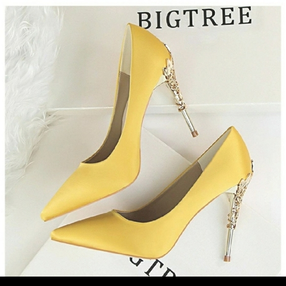Big Tree Shoes - Yellow Embellished High Heels